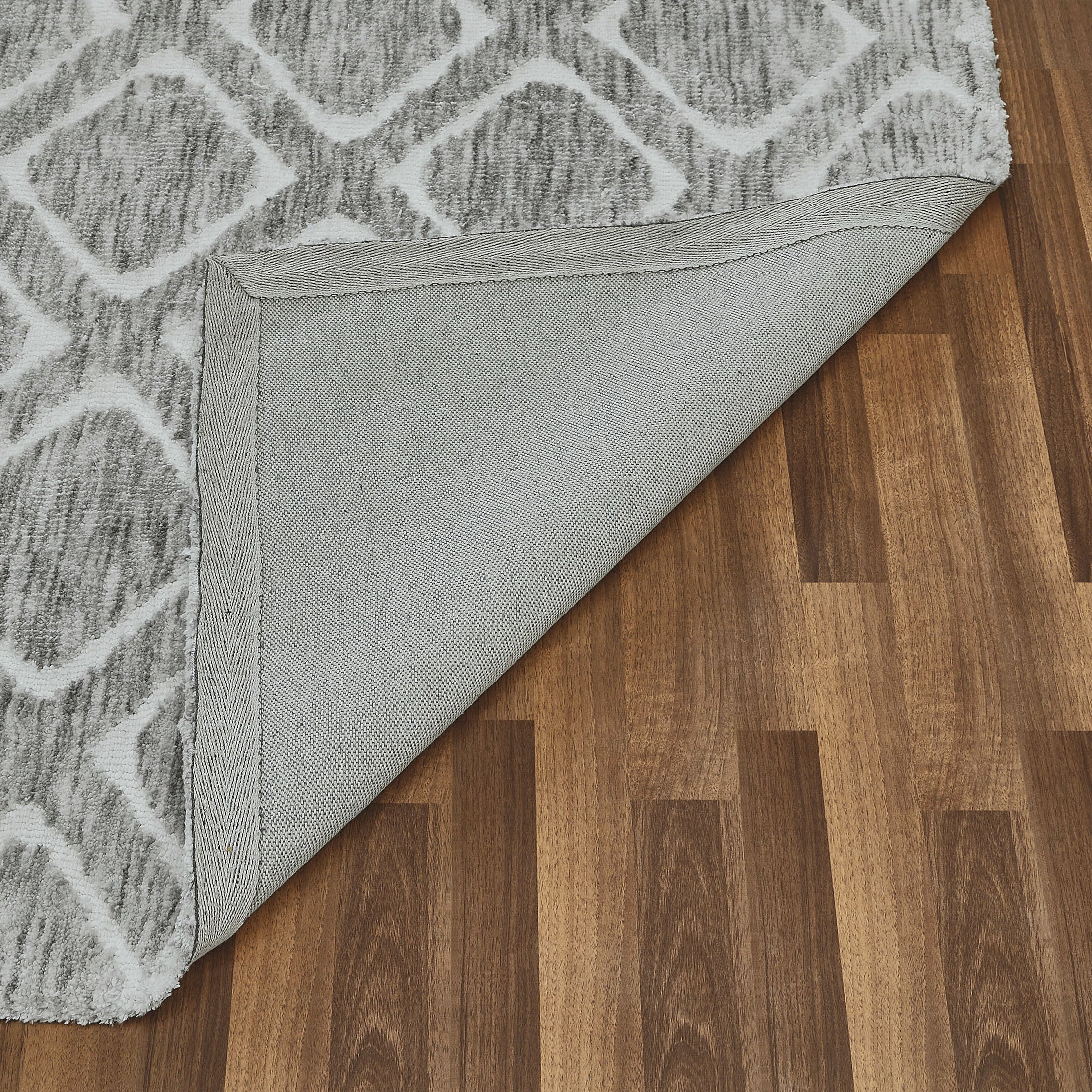 Better Homes & Gardens Tufted Diamond Indoor Area Rug, Grey, 5' x 7'