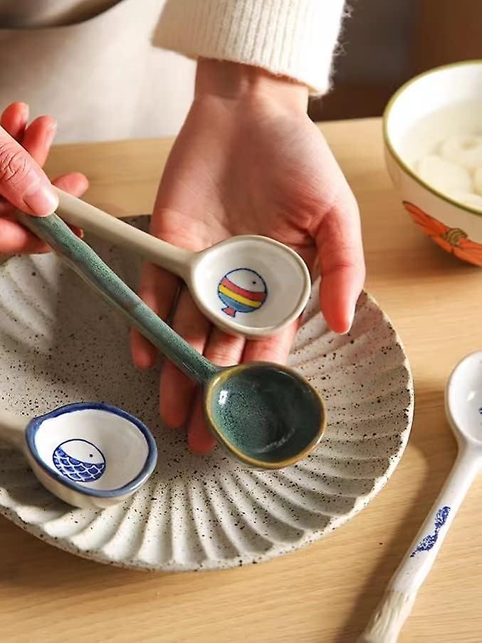 Japanese Large Spoon， Handmade Long Handle Asian Spoons， Retro Ceramic Spoons， Ramen Spoons， Pho Spoons， Large Soup Spoons With Cute Hand-painted Patt