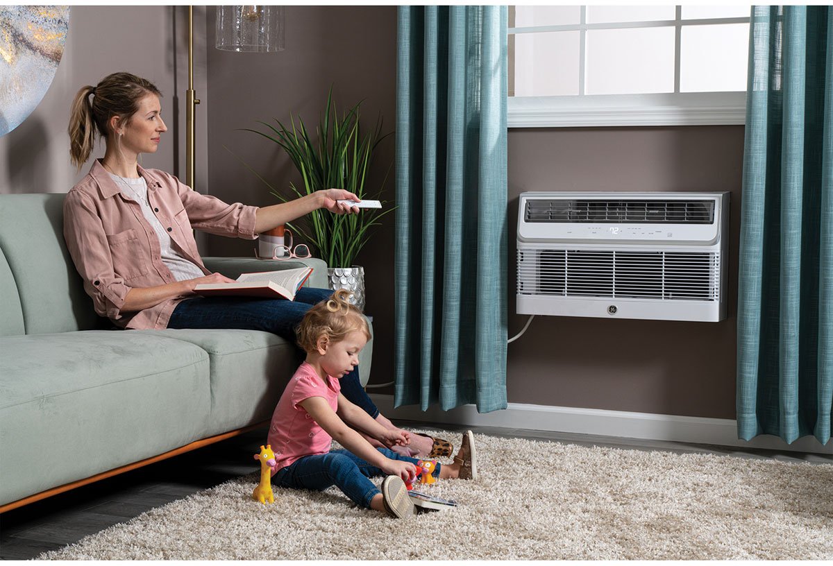 GE 12，000 BTU 10.5 EER 230/208 V White Built-In Cool-Only Room Air Conditioner