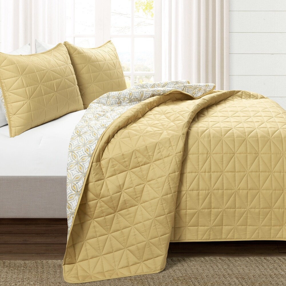 Lush Decor Mid Century Modern Geo Reversible 3 Piece Quilt Set