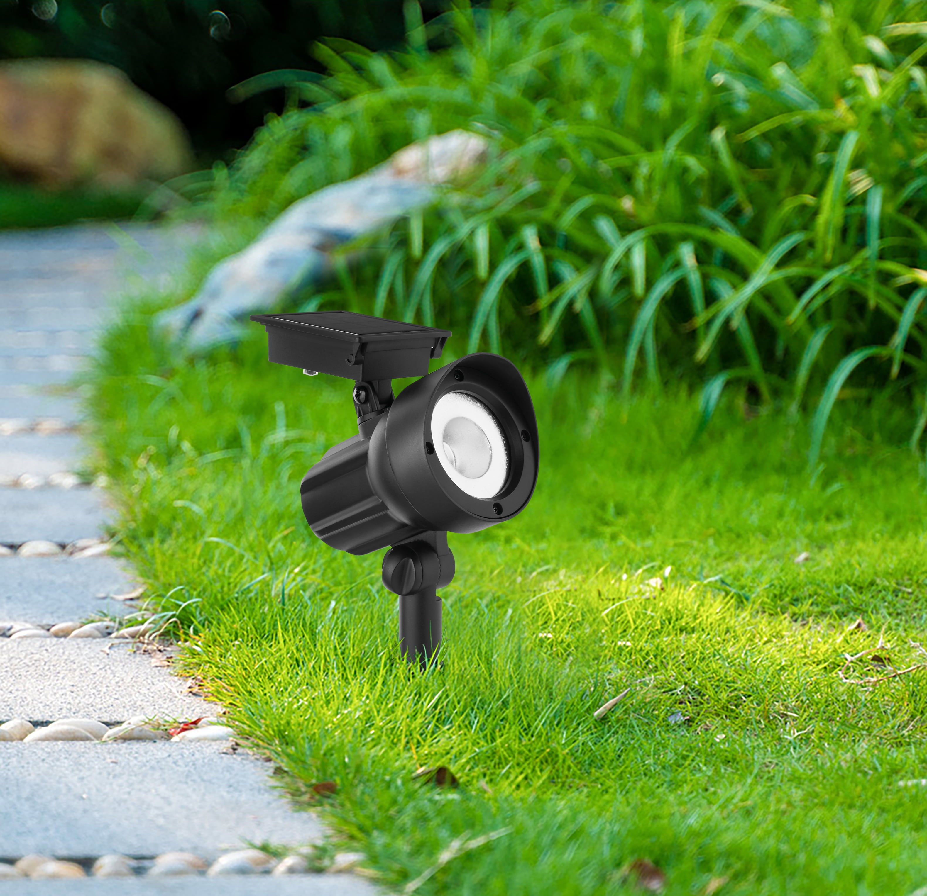 Mainstays Solar Powered Black LED Landscape Spot Light with Plastic Lens， 20 Lumens (4 Count)