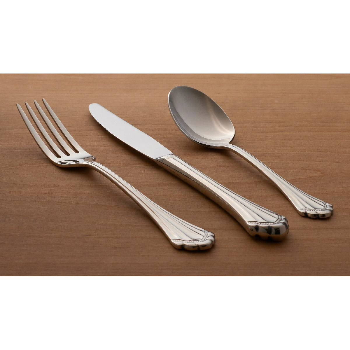 Marquette 5 Piece Fine Flatware Place Setting