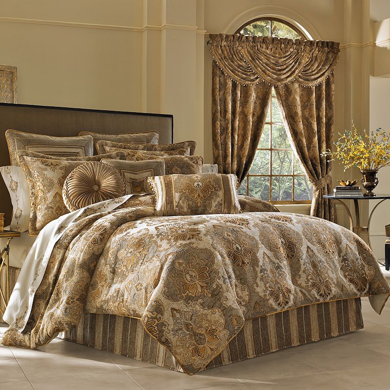 Five Queens Court Brooke 4-piece Comforter Set