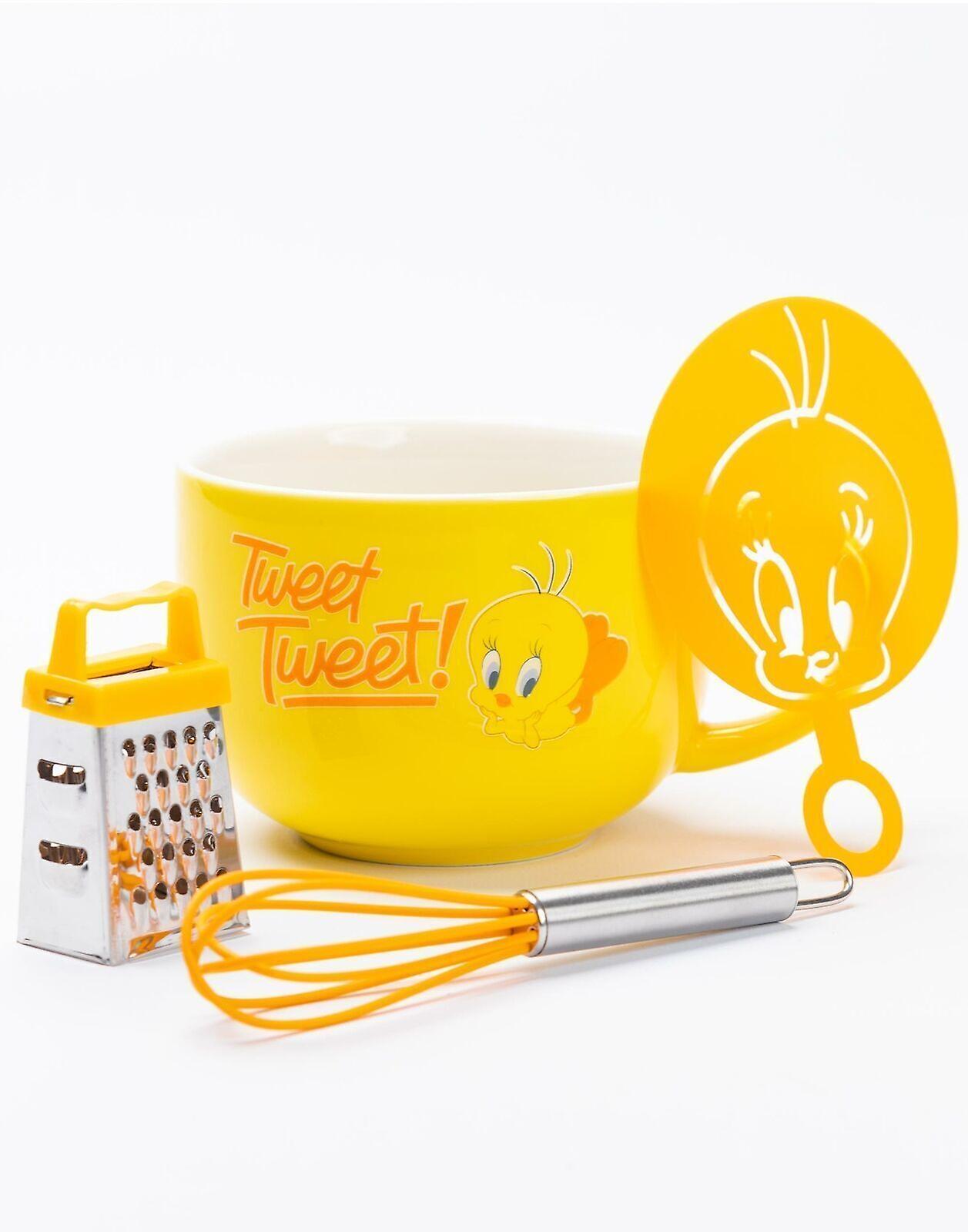 Looney Tunes Tweety Mug and Stencil Set