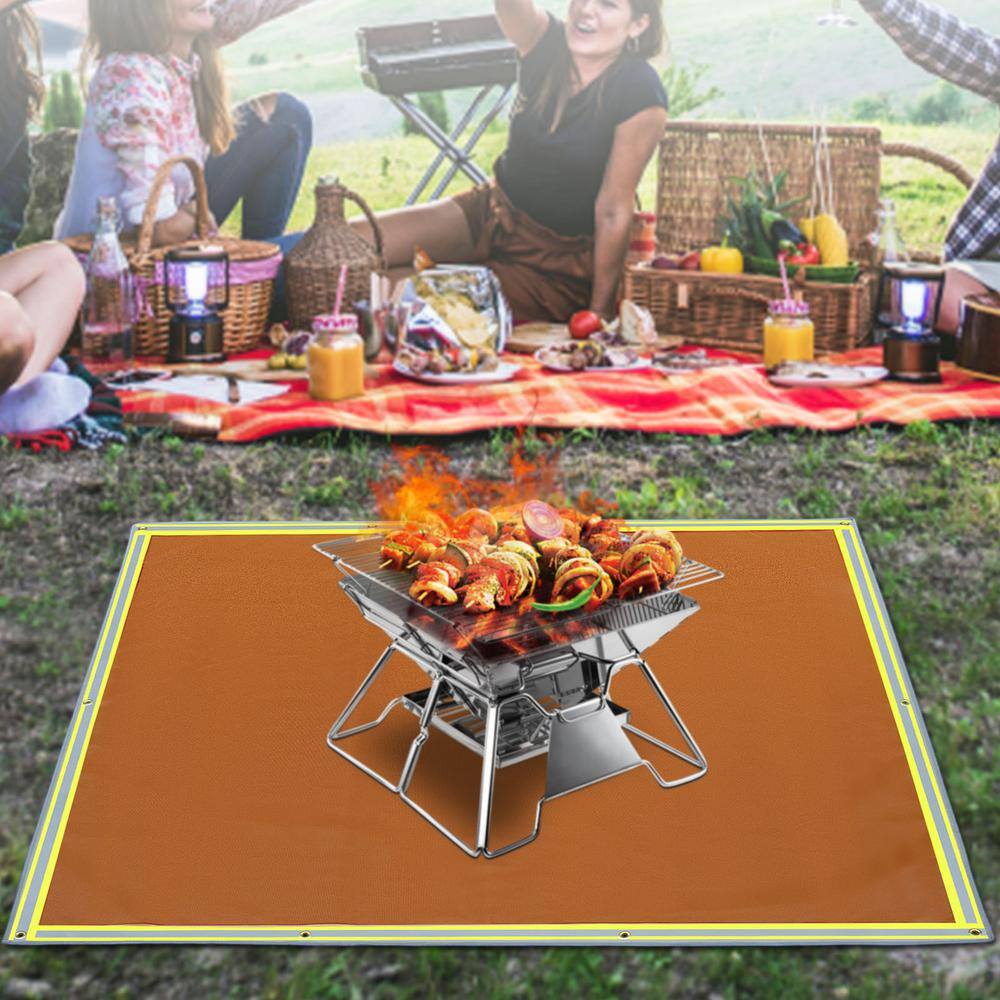 VEVOR Emergency Fire Pit Mat 67 in. x 60 in. Fireproof Welding Blanket 3.3 lbs. 1022F with 10 Grommets and 6 Silver Hooks HTZSBDDW67X60QC2DV0