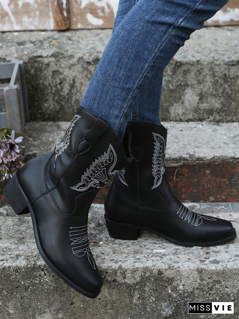 Embroidered Ethnic Chunky Heel Cowboy Boots