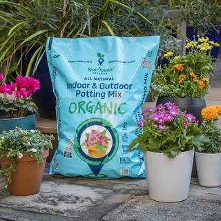 NEARSOURCE ORGANICS All Natural Indoor and Outdoor Potting Mix 692