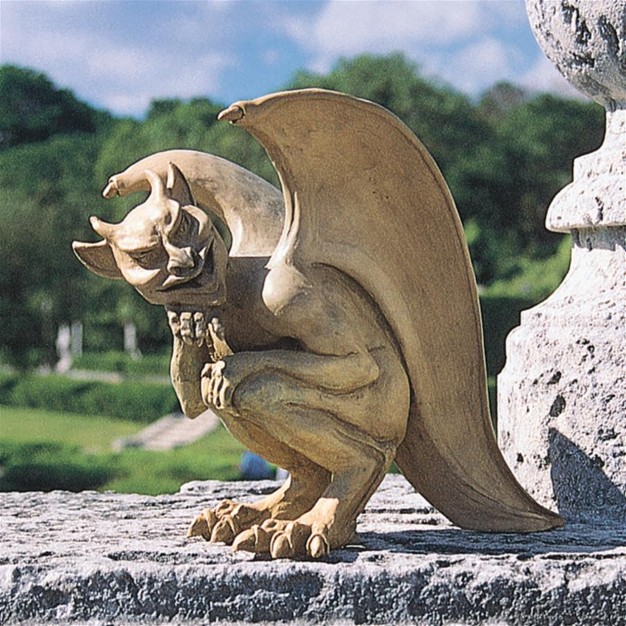 Design Toscano Legend Of The Cambridge Hopping Gargoyle Sculpture