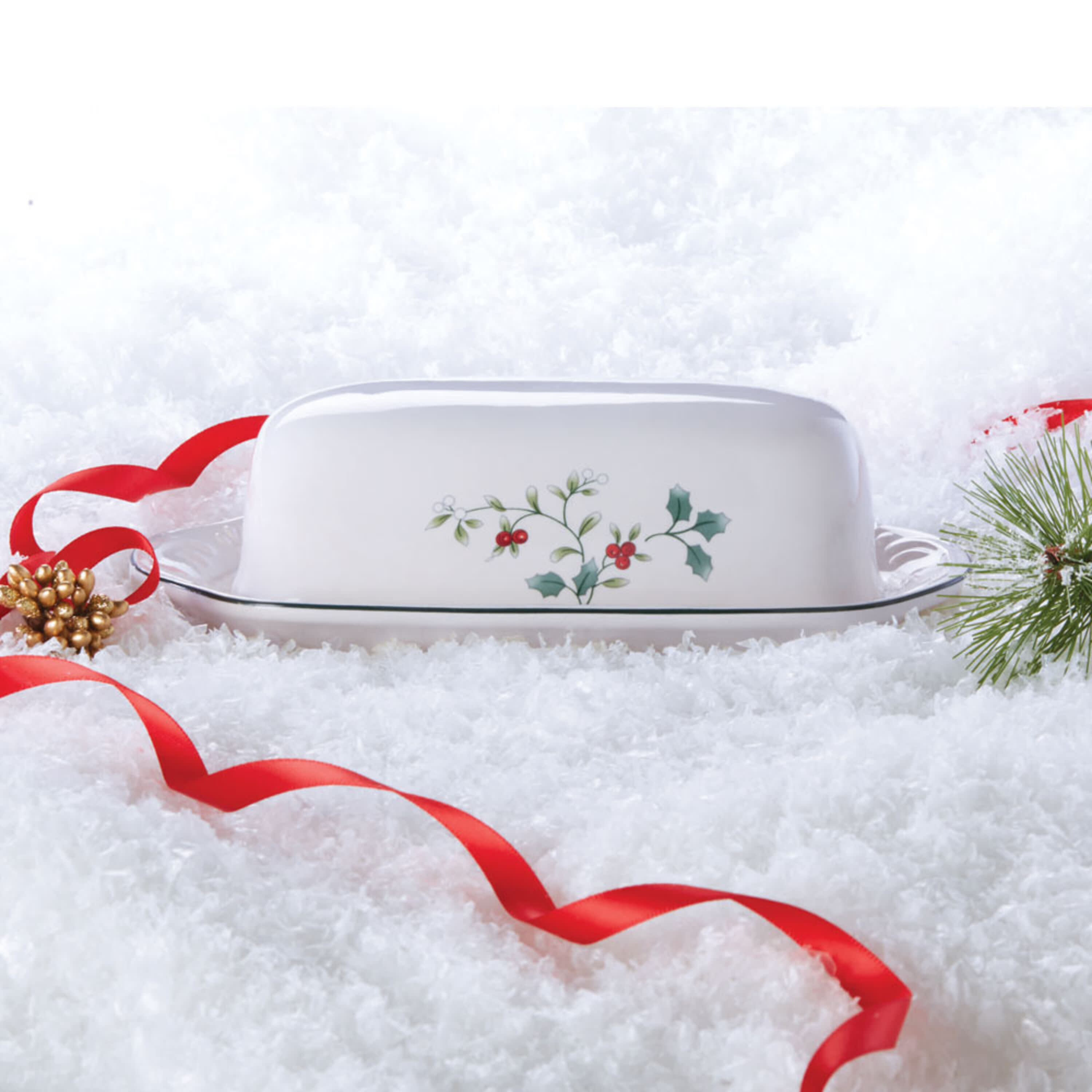 Pfaltzgraff Winterberry Covered Butter Dish Dinnerware Set