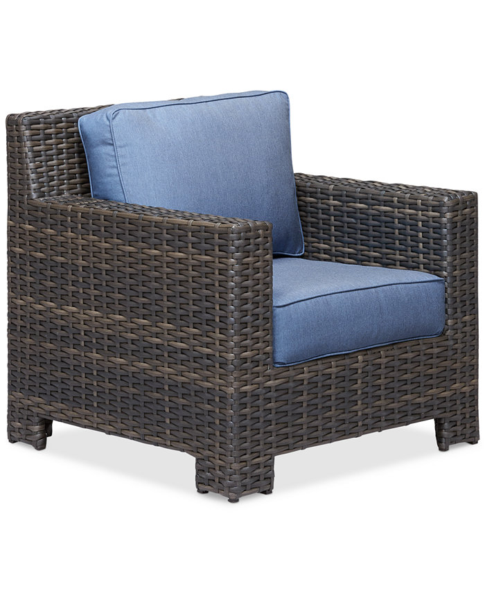 Furniture Viewport Wicker Outdoor Club Chair with Sunbrellaandreg; Cushions