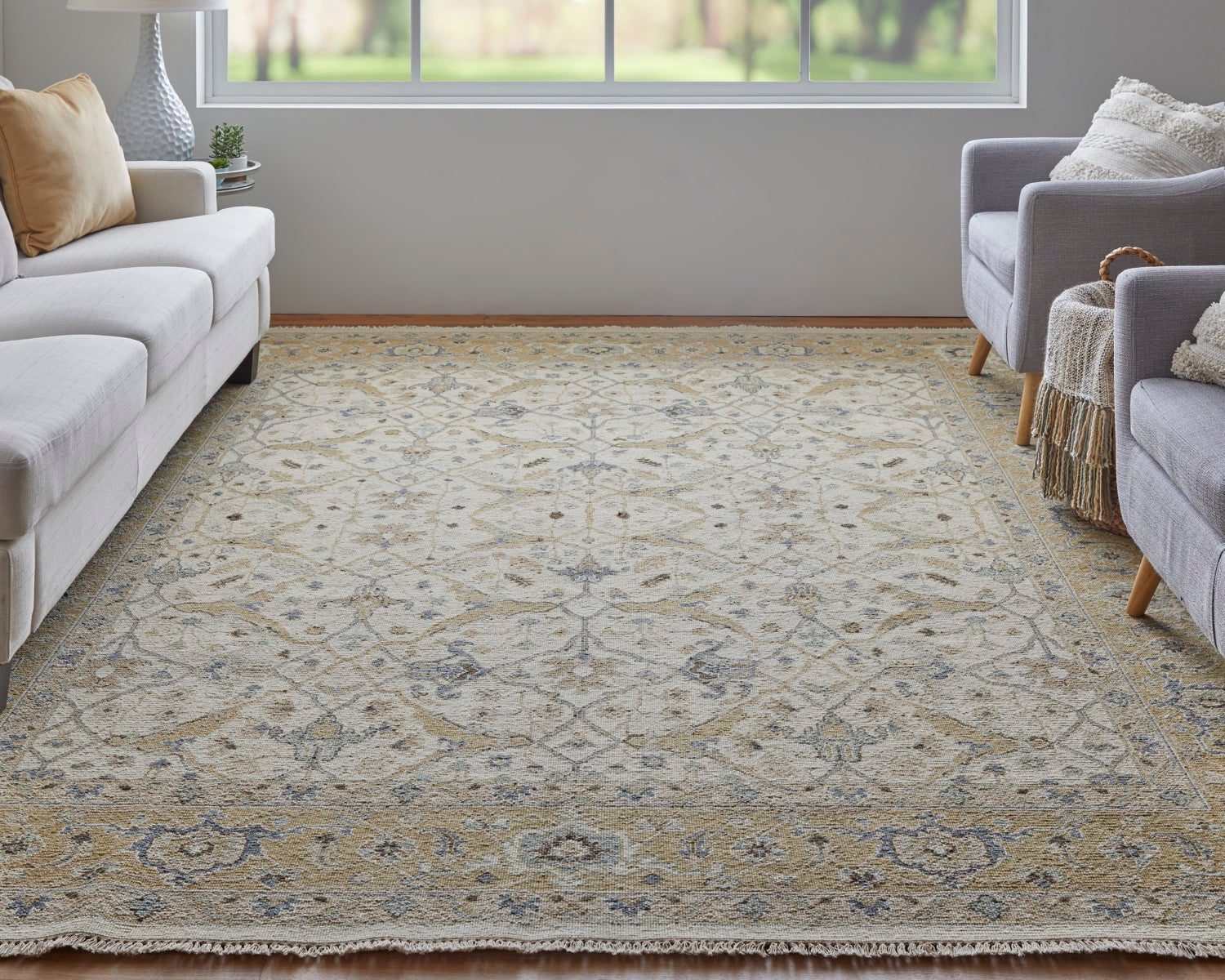 Aleska Oriental Ivory/Gold Rug