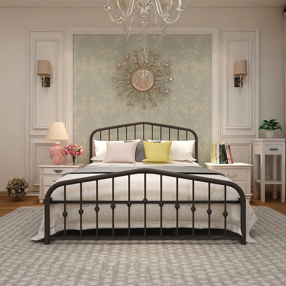 Goutwel Metal Platform Bed Frame with Vintage Headboard