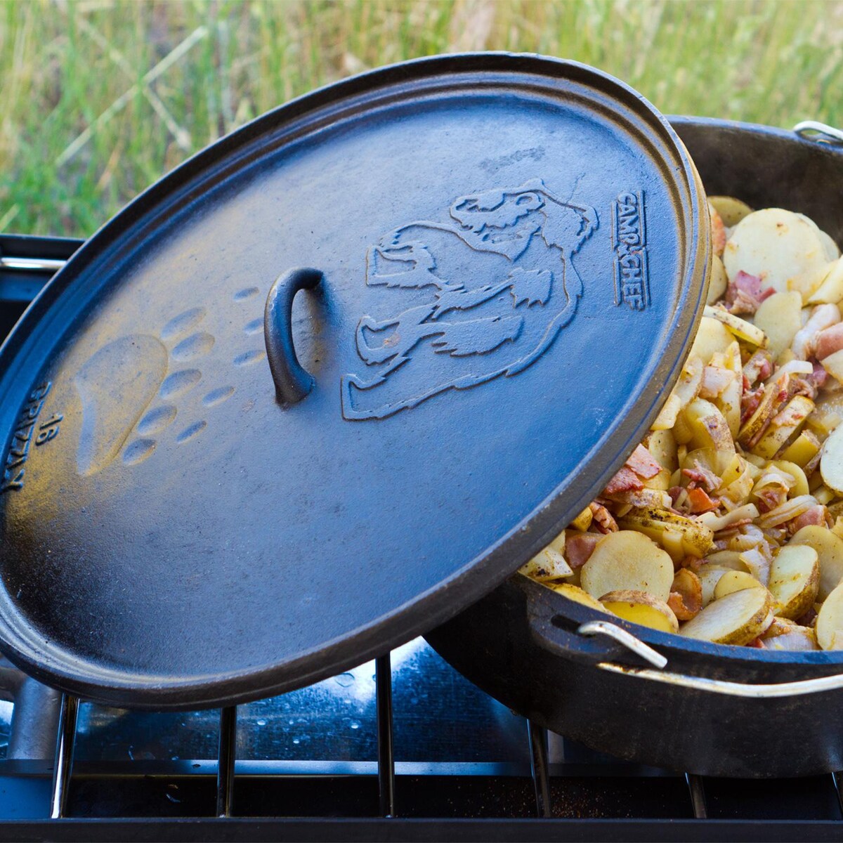 Camp Chef 10-Quart Seasoned Cast Iron Dutch Oven