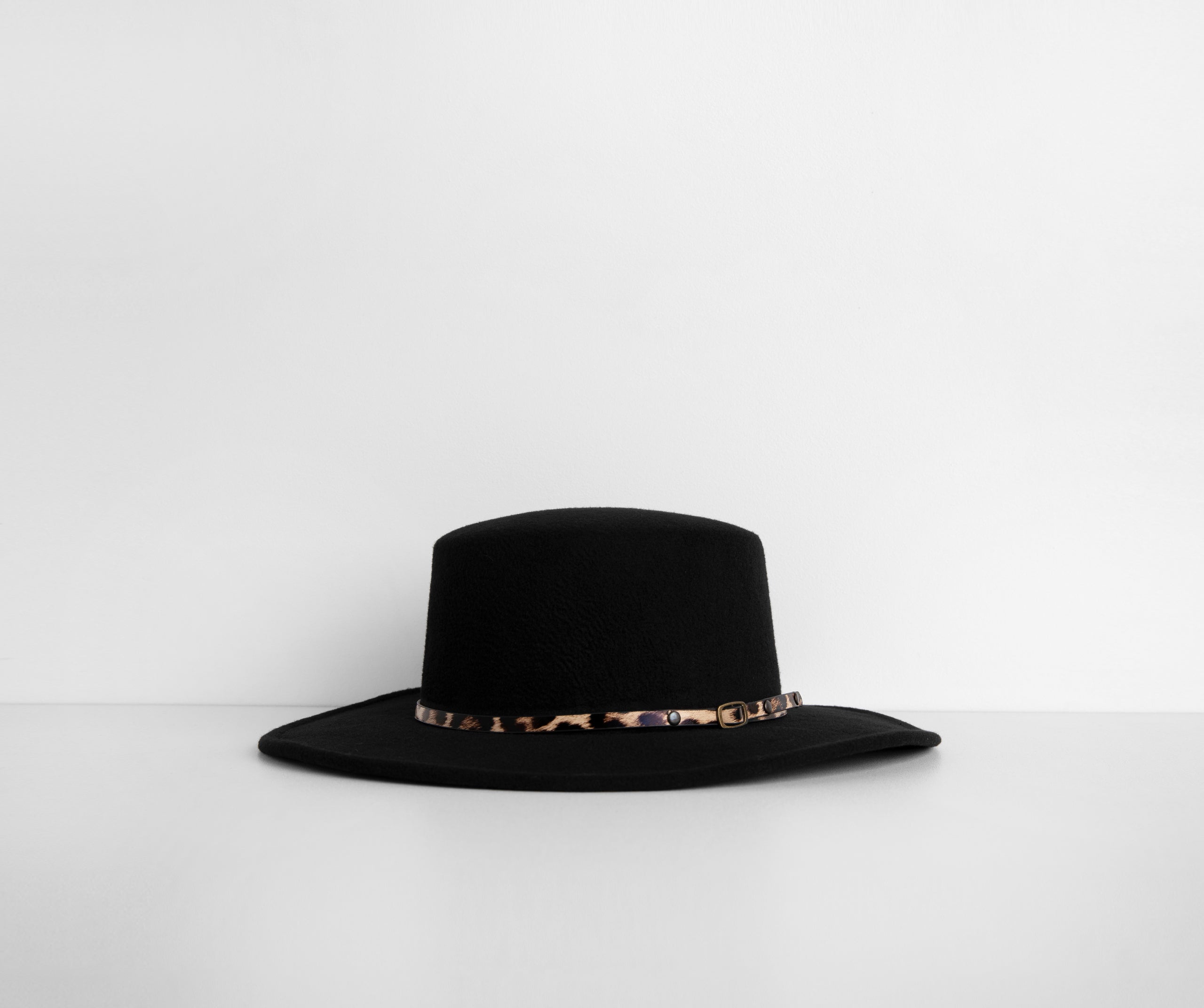 Faux Wool Belted Boater Hat