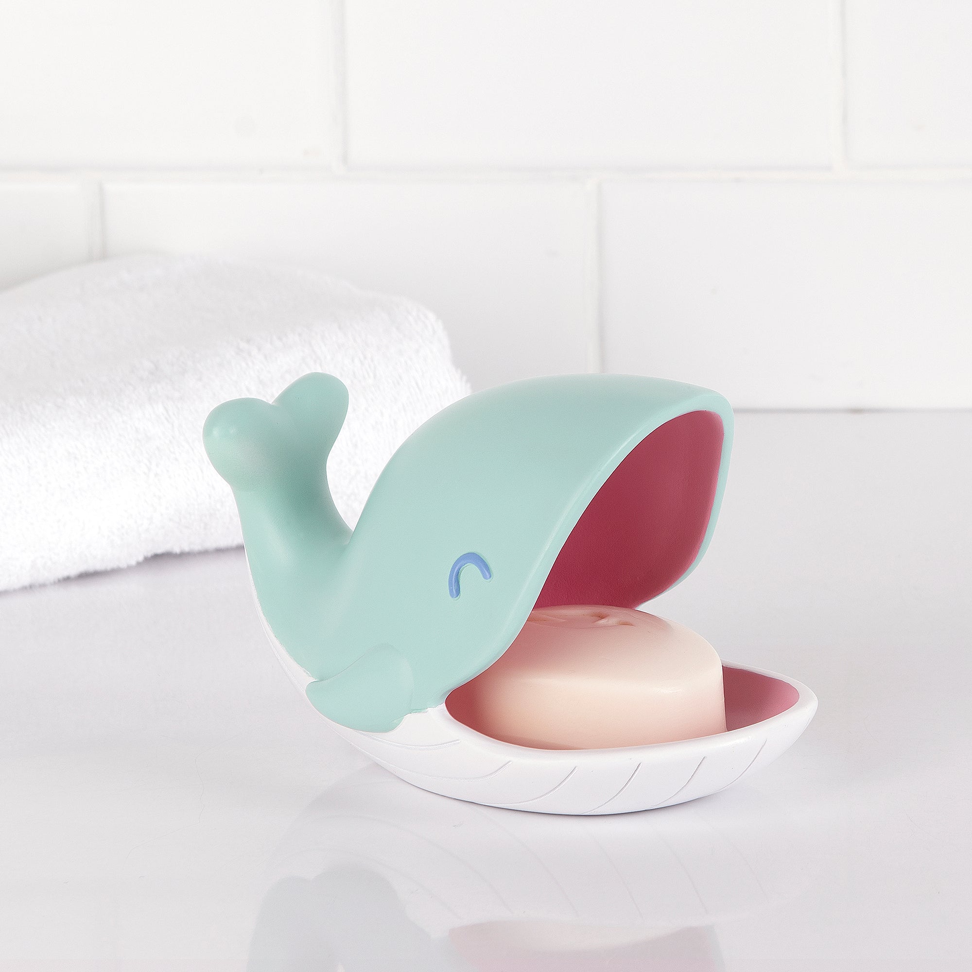 Whales 4-Piece Resin Bathroom Accessory Set