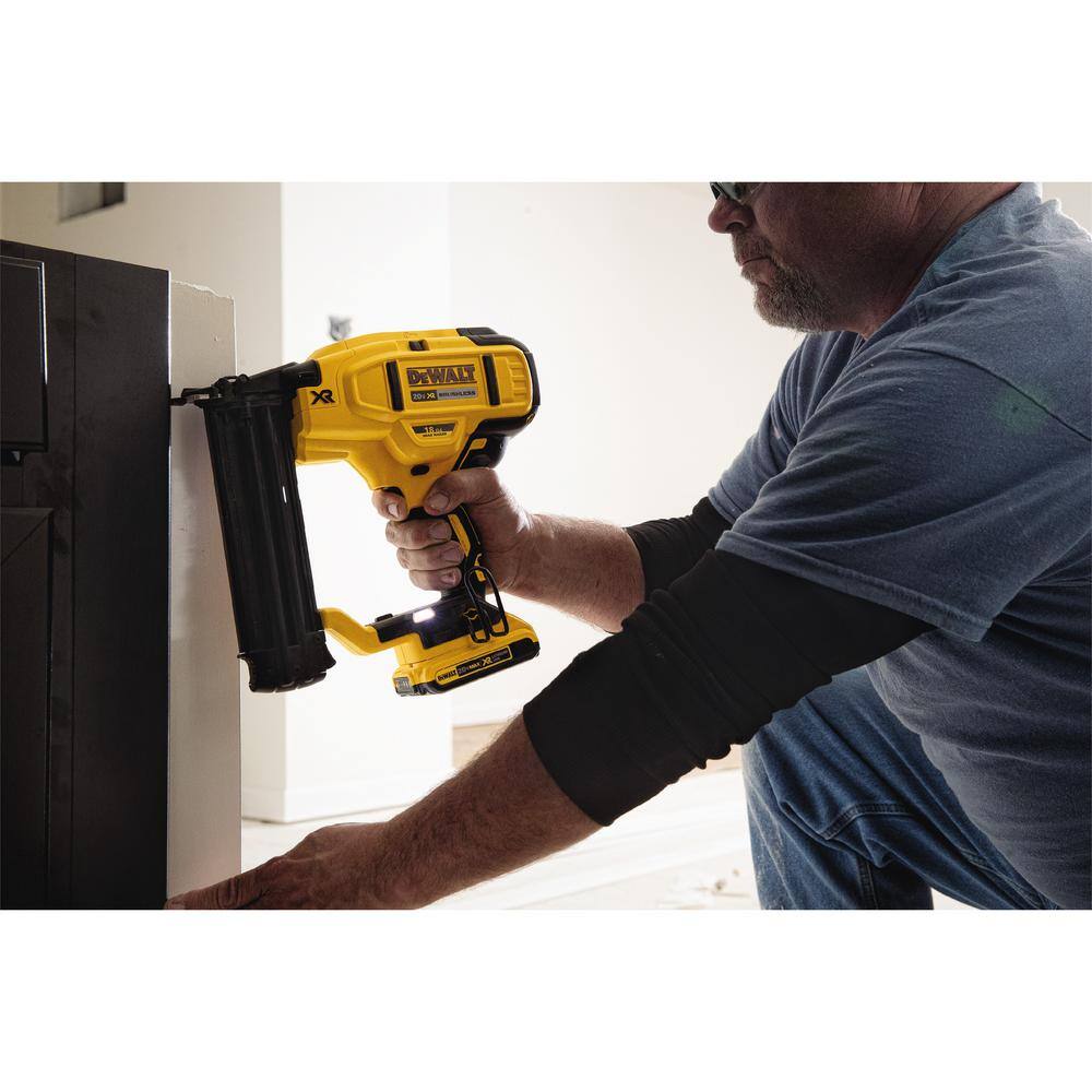 DW 20V MAX XR Lithium-Ion 30-Degree Cordless Framing Nailer 18-Gauge Brad Nailer and (1) 4.0Ah and (1) 2.0Ah Batteries DCN692M1wDCN680B+DCB203