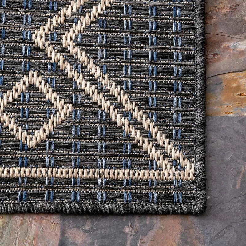 nuLOOM Julieta Diamonded Helix Indoor/Outdoor Area Rug