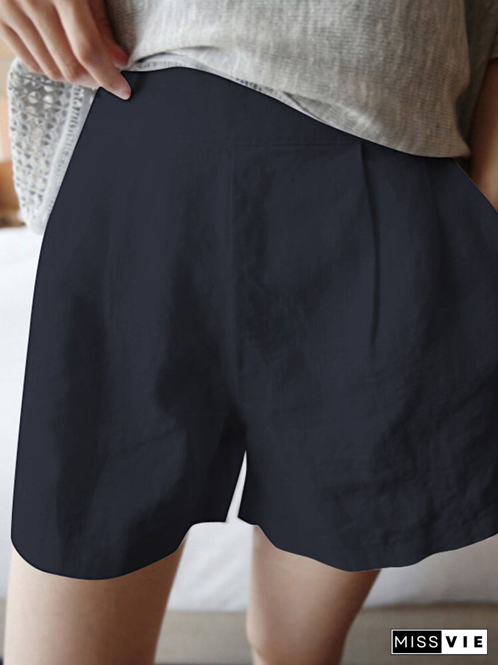 Solid Pocket Ruched Cotton Casual Shorts