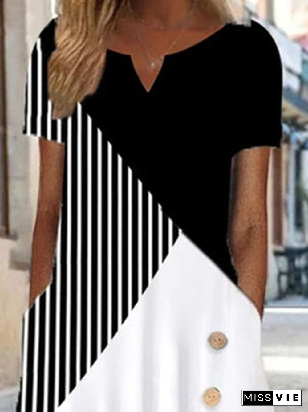 Women's V-Neck Short Sleeve Graphic Striped Midi Dress