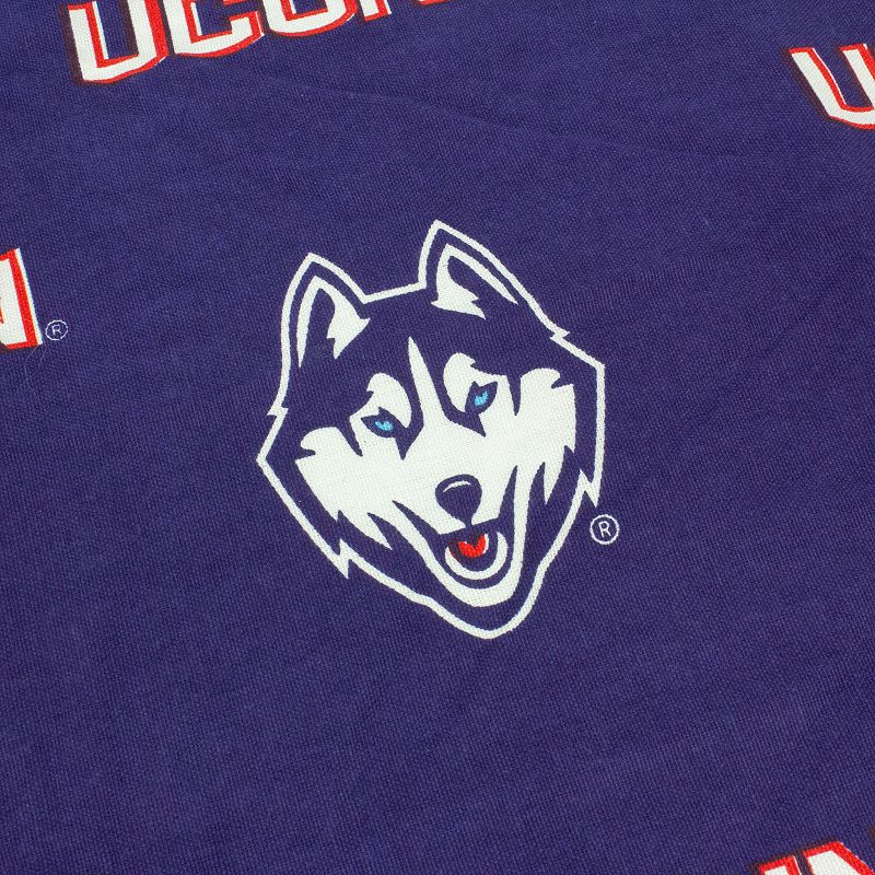 UConn Huskies 8-Foot Table Cover