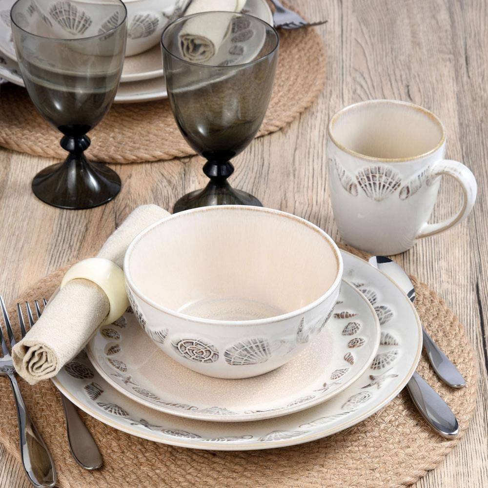 Pfaltzgraff 16-Piece Panama Coastal Beige Stoneware Dinnerware Set (Service For 4) 5267107