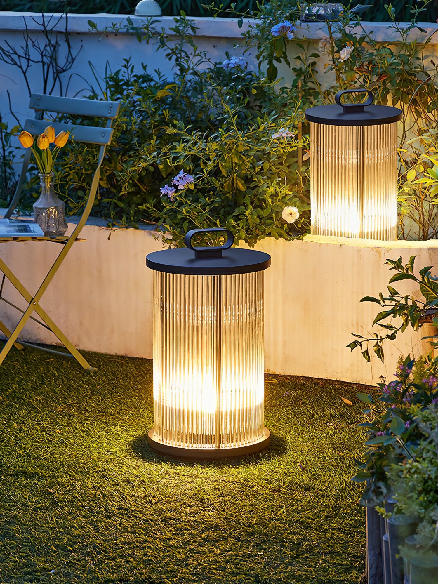 Lantern Garden Outdoor Light