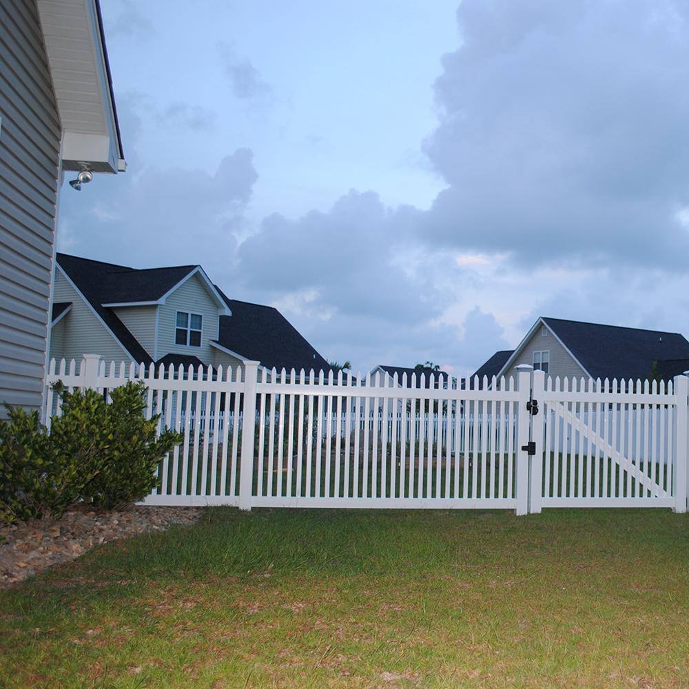 Weatherables Hartford 4 ft. H x 8 ft. W White Vinyl Picket Fence Panel Kit PWPI-1.5NR-4X8