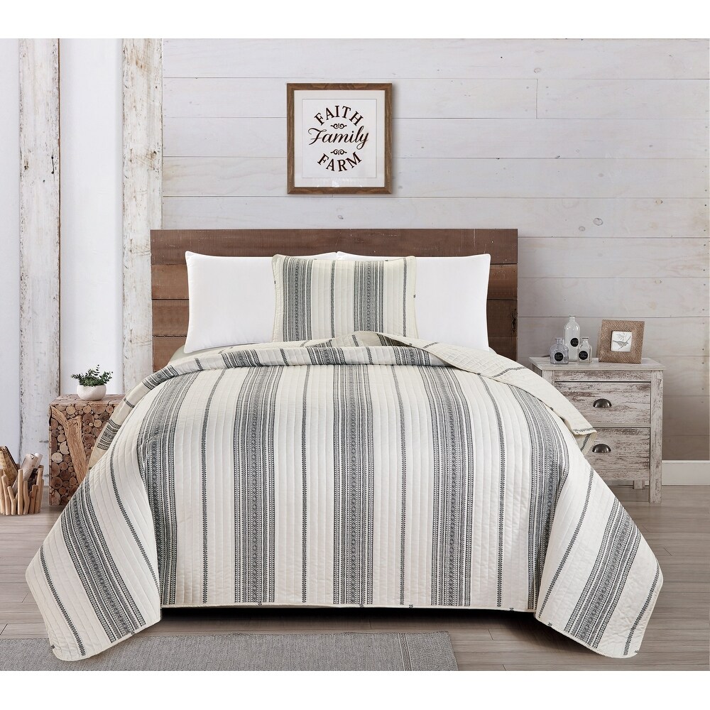 Luxurious Farmhouse Stripe Microfiber Quilt Set With Shams