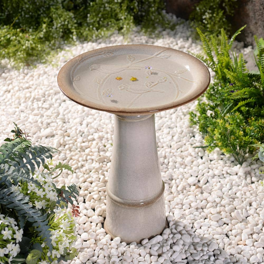 Manor Brook Odani Ivory Ceramic Birdbath MB100612