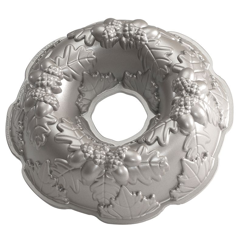 Nordic Ware Autumn Wreath 12-in. Bundt Cake Pan