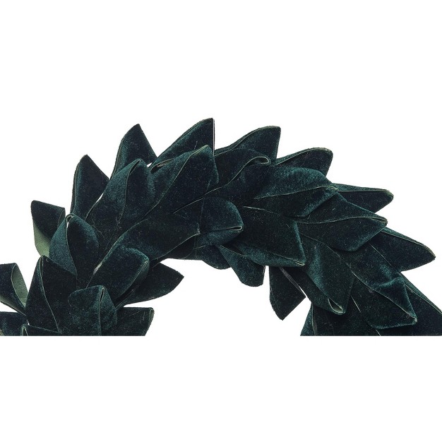 Gallerie Ii Velvet Emerald Green Wreath