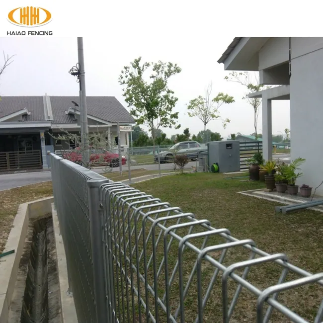 Cheap factory supply pvc coated brc fencing price roll top brc fence panels for outdoor garden