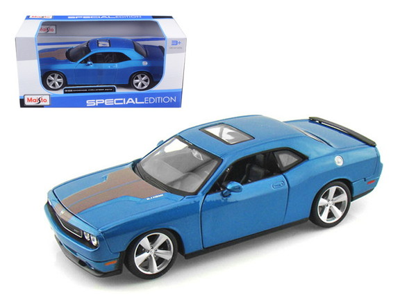 Maisto 2008 Dodge Challenger SRT8 Blue Metallic 1/...