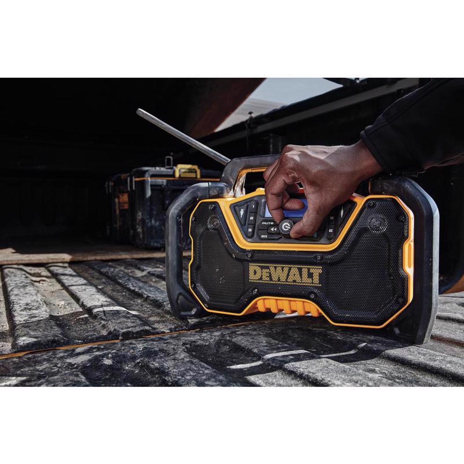 DW 20 V Cordless Jobsite Bluetooth Radio 1 pc