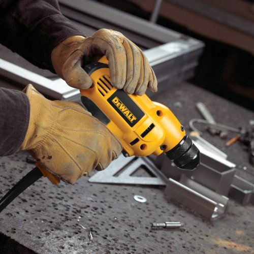 DEWALT DWD115K 8 Amp 3/8-Inch VSR Mid-Handle Grip Drill Kit with Keyless Chuck