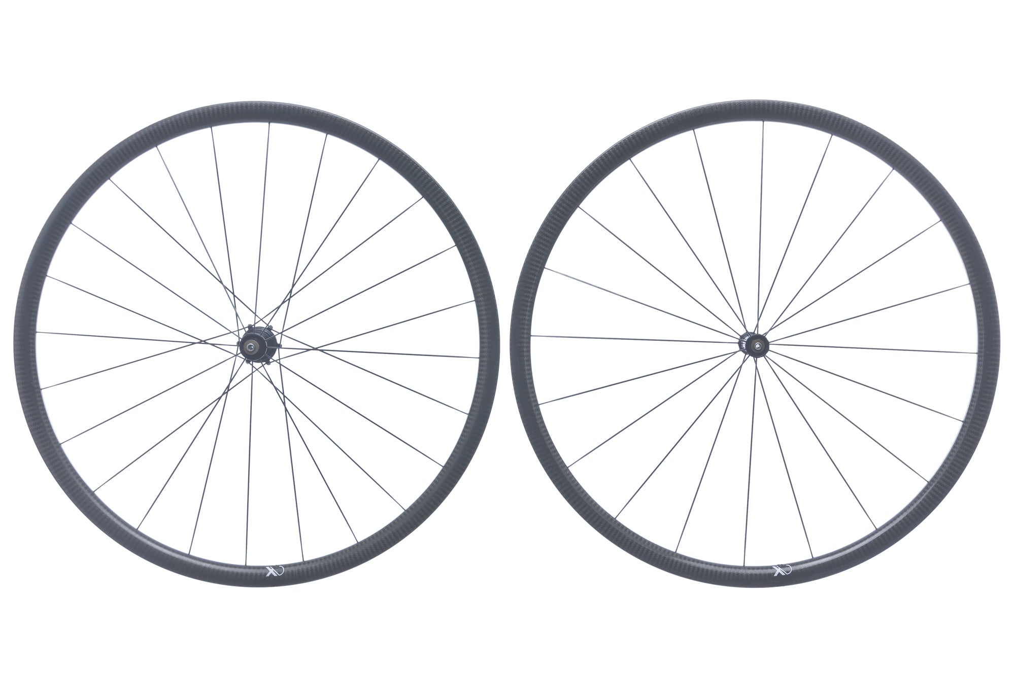 AX Lightness Ultra 28C TLR Carbon Clincher 700c Wheelset