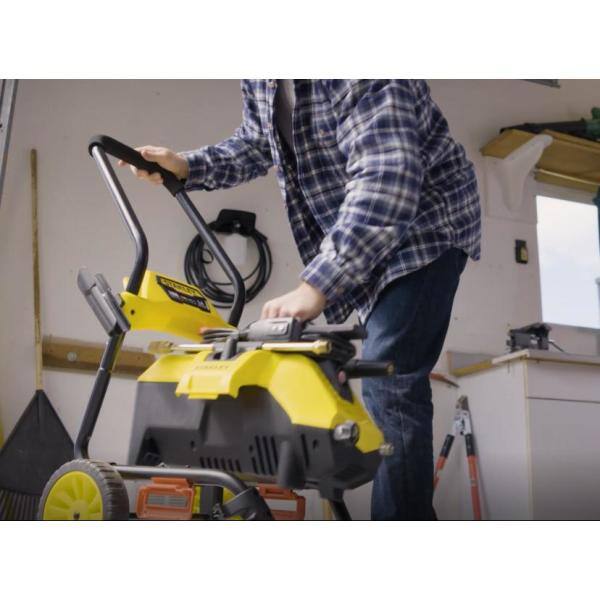 Stanley 2050 PSI 1.4 GPM Electric Pressure Washer SLP2050