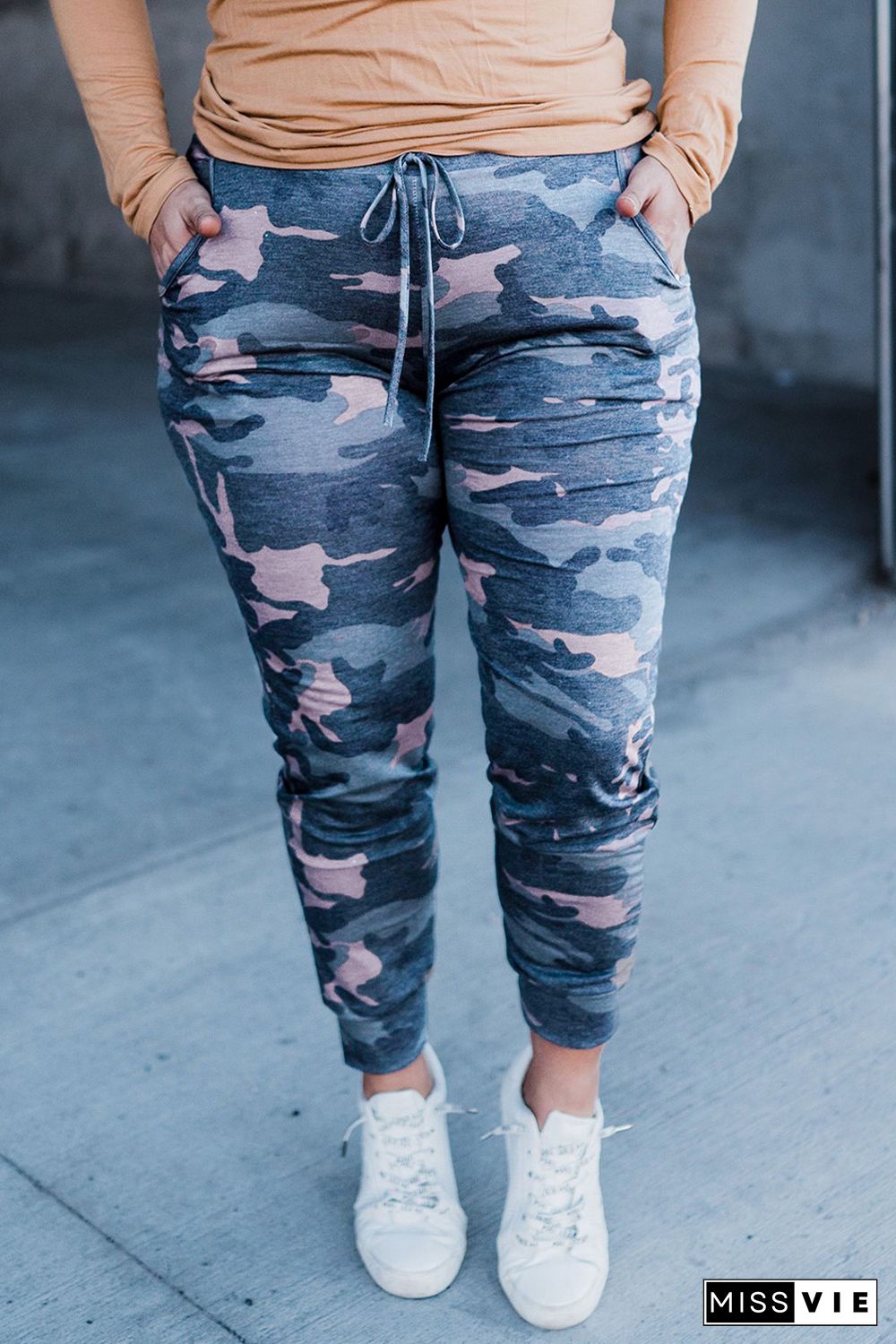 Plus Size Camo Knit Jogger Pants