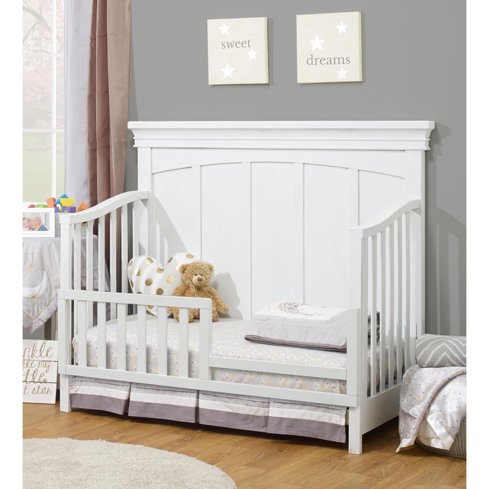 Sorelle Furniture Modesto 4-in-1 Crib