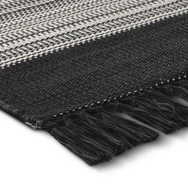 5 x27 X 7 x27 Outdoor Rug Striped Fringe Black