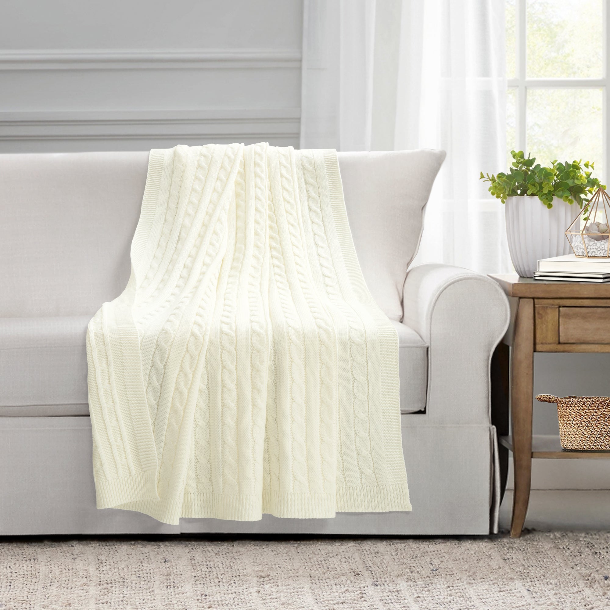 Cable Soft Knitted Throw