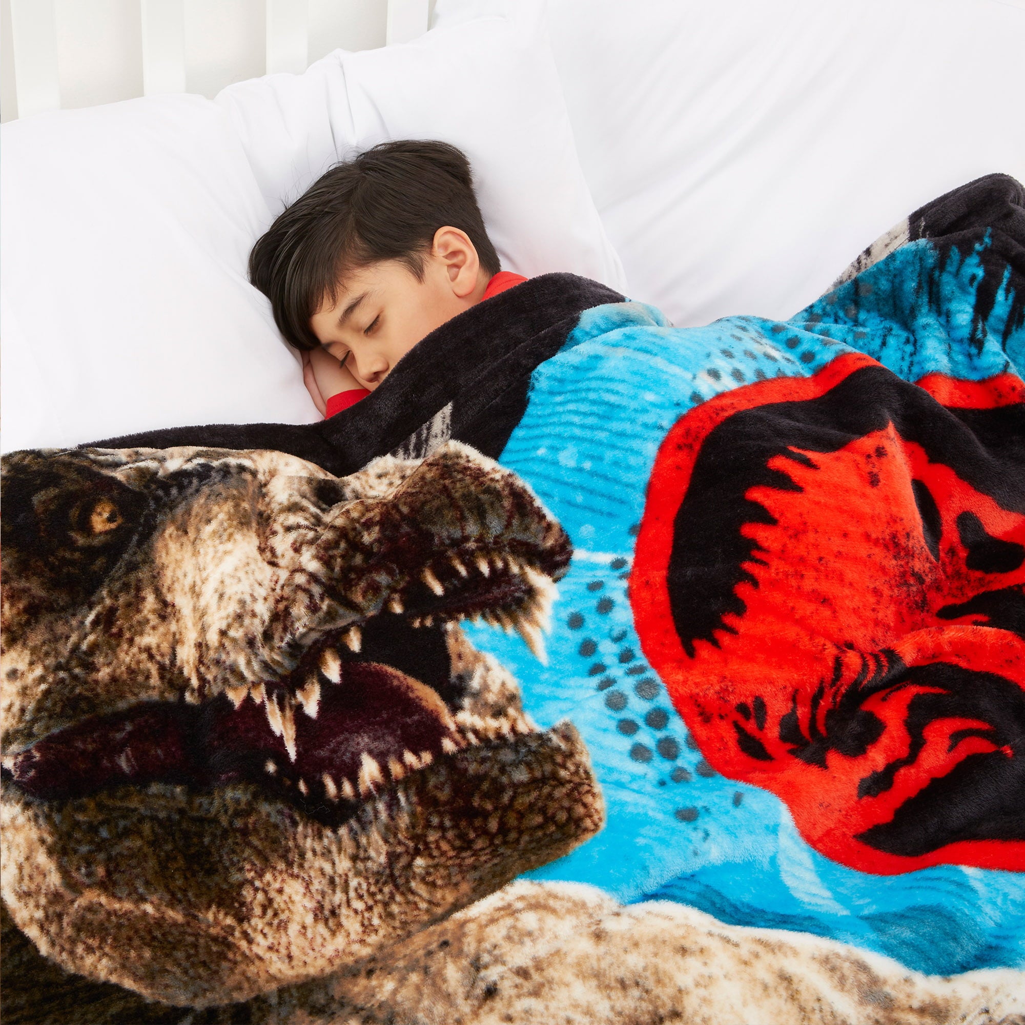 Jurassic World Kids Plush Twin/Full Blanket， 62 x 90， Blue， Universal