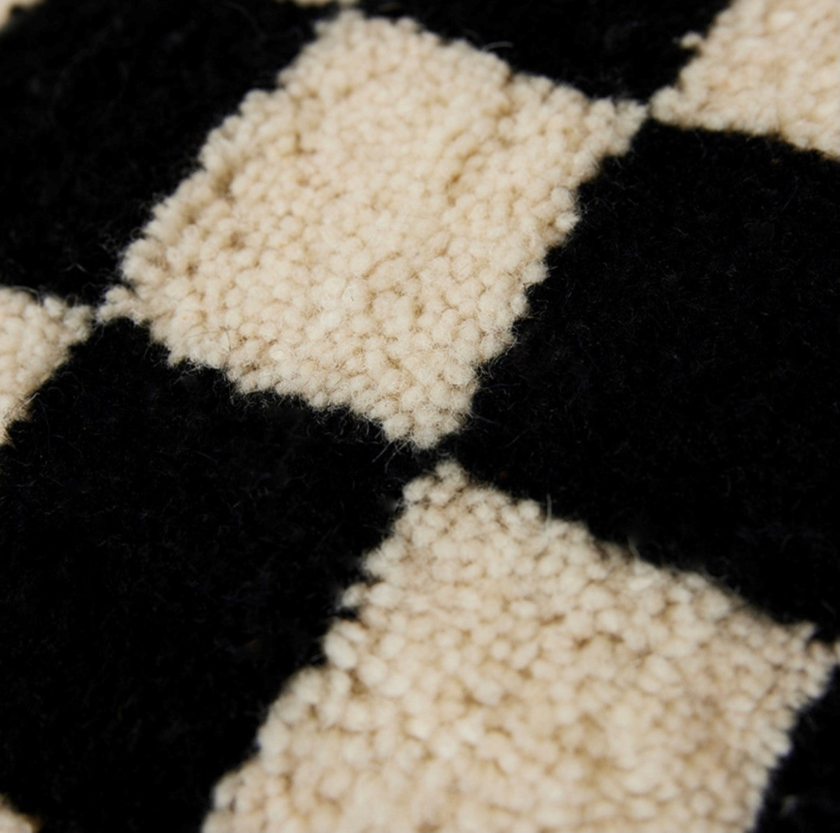 Woolen pillow Black & White Statement