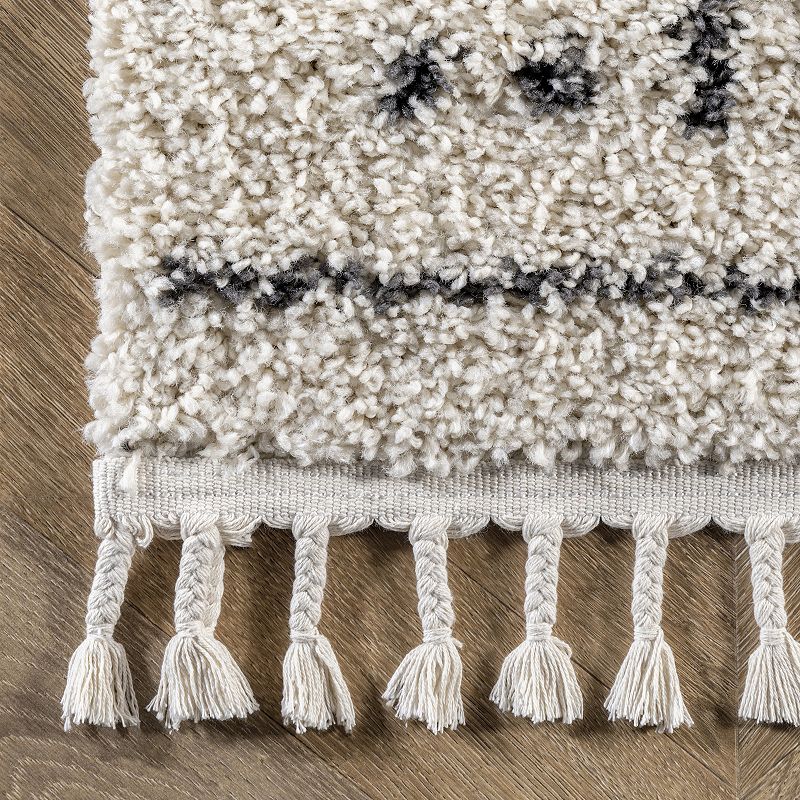 nuLOOM Sophie Moroccan Demarche Tassel Rug