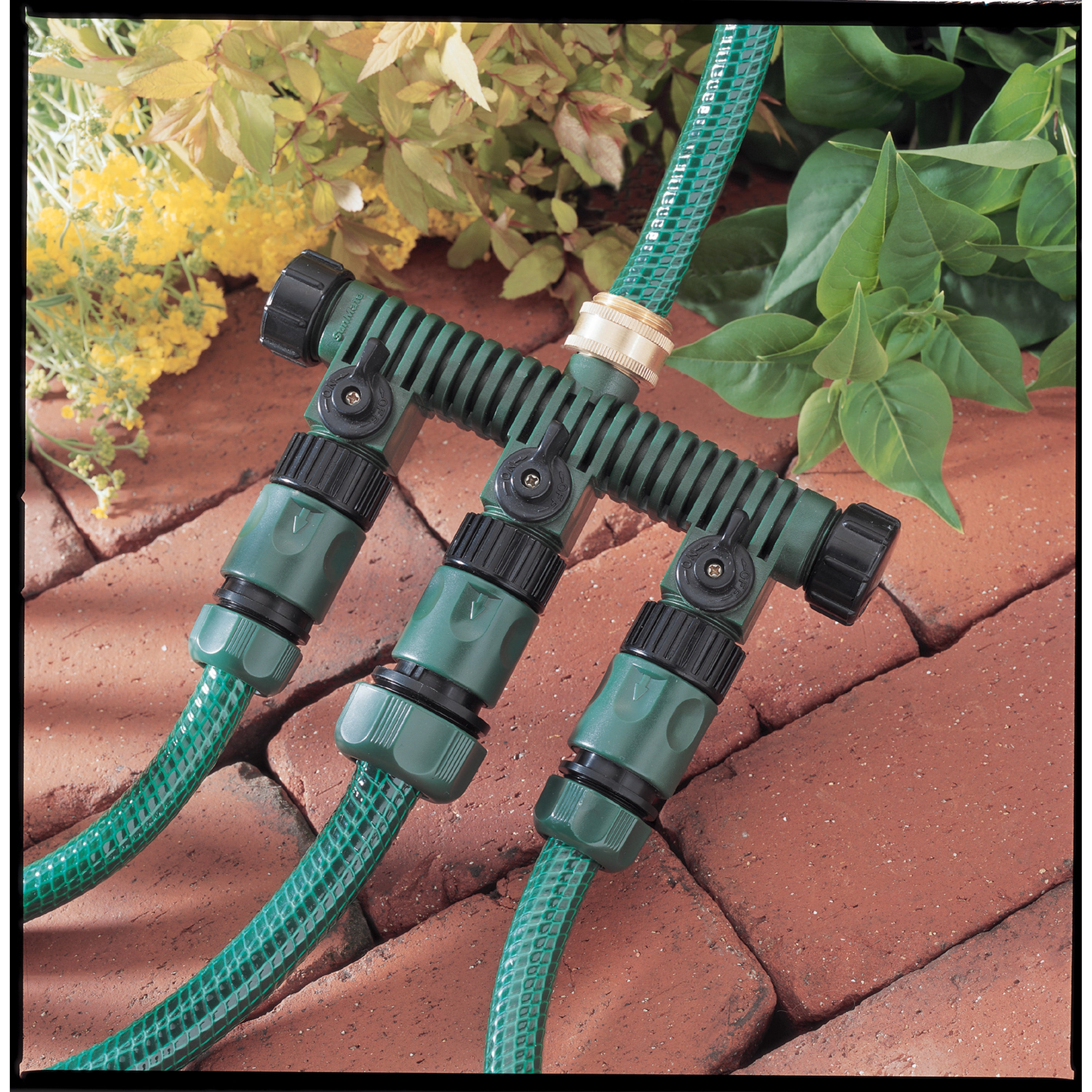 Orbit 3-Port Plastic Hose Faucet Manifold with Shut-off Valves and 2-Side Connections， Green