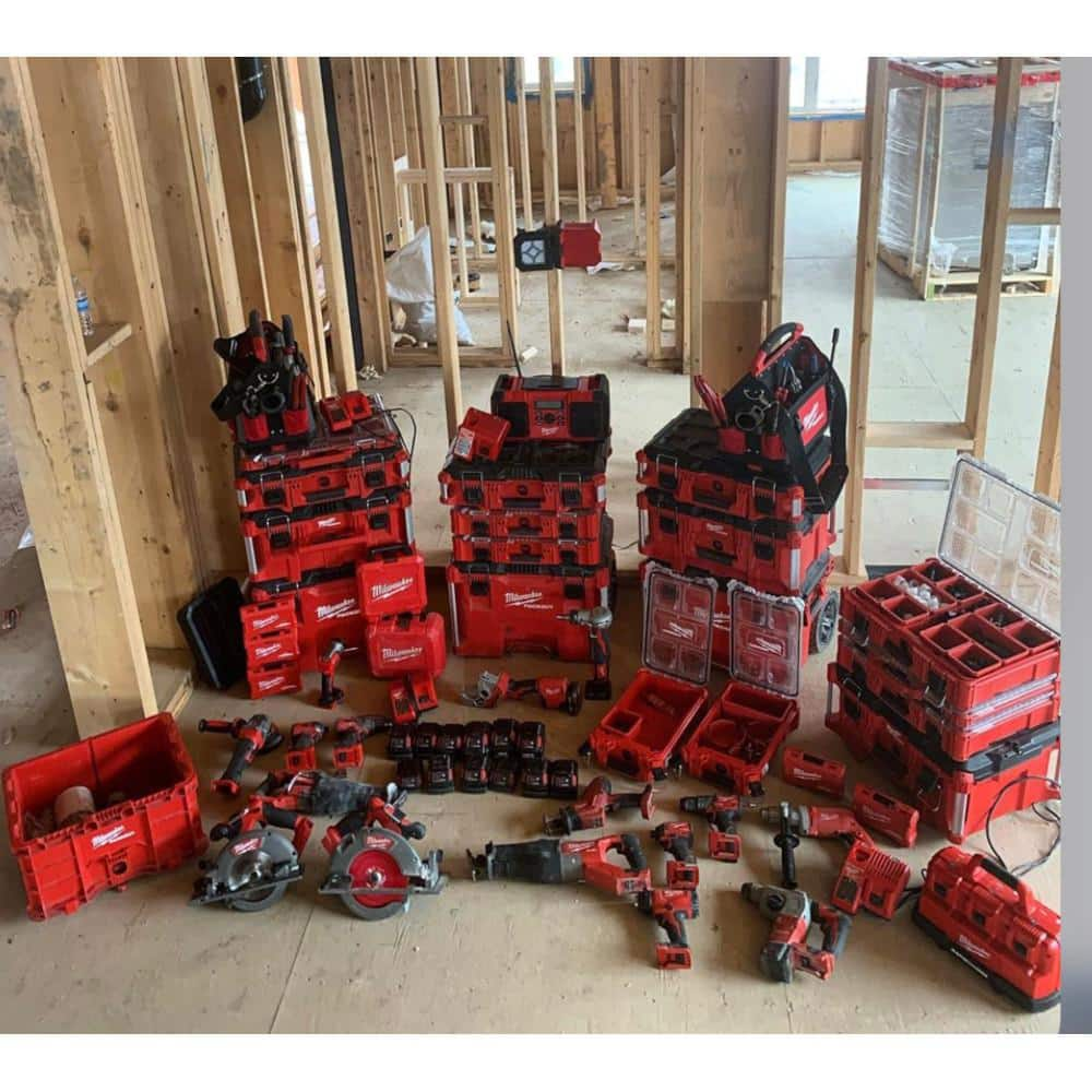 Milwaukee 15 in. PACKOUT Tote 48-22-8315