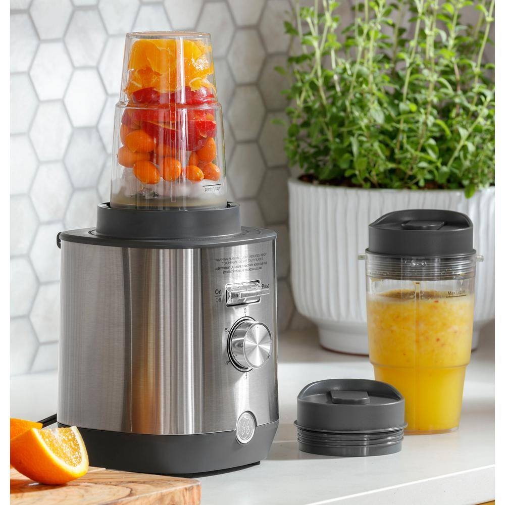 GE 64-oz. 5-Speed Stainless Steel Blender with Personal Blender Cups G8BCAASSPSS