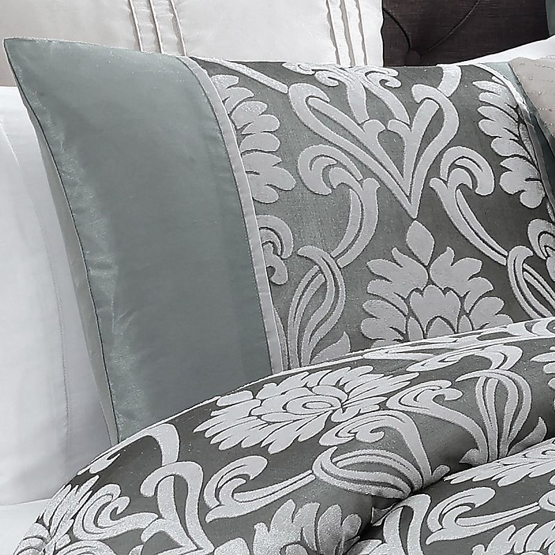 Riverbrook Home Dupre Comforter Set