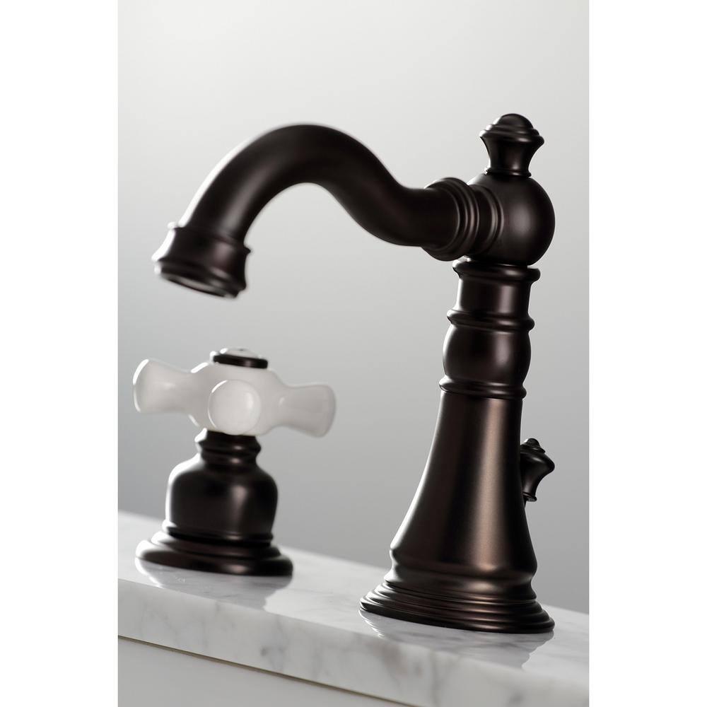 Kingston Brass American Classic 8 in Widespread 2Handle Bathroom Faucet in Oil Rubbed Bronze