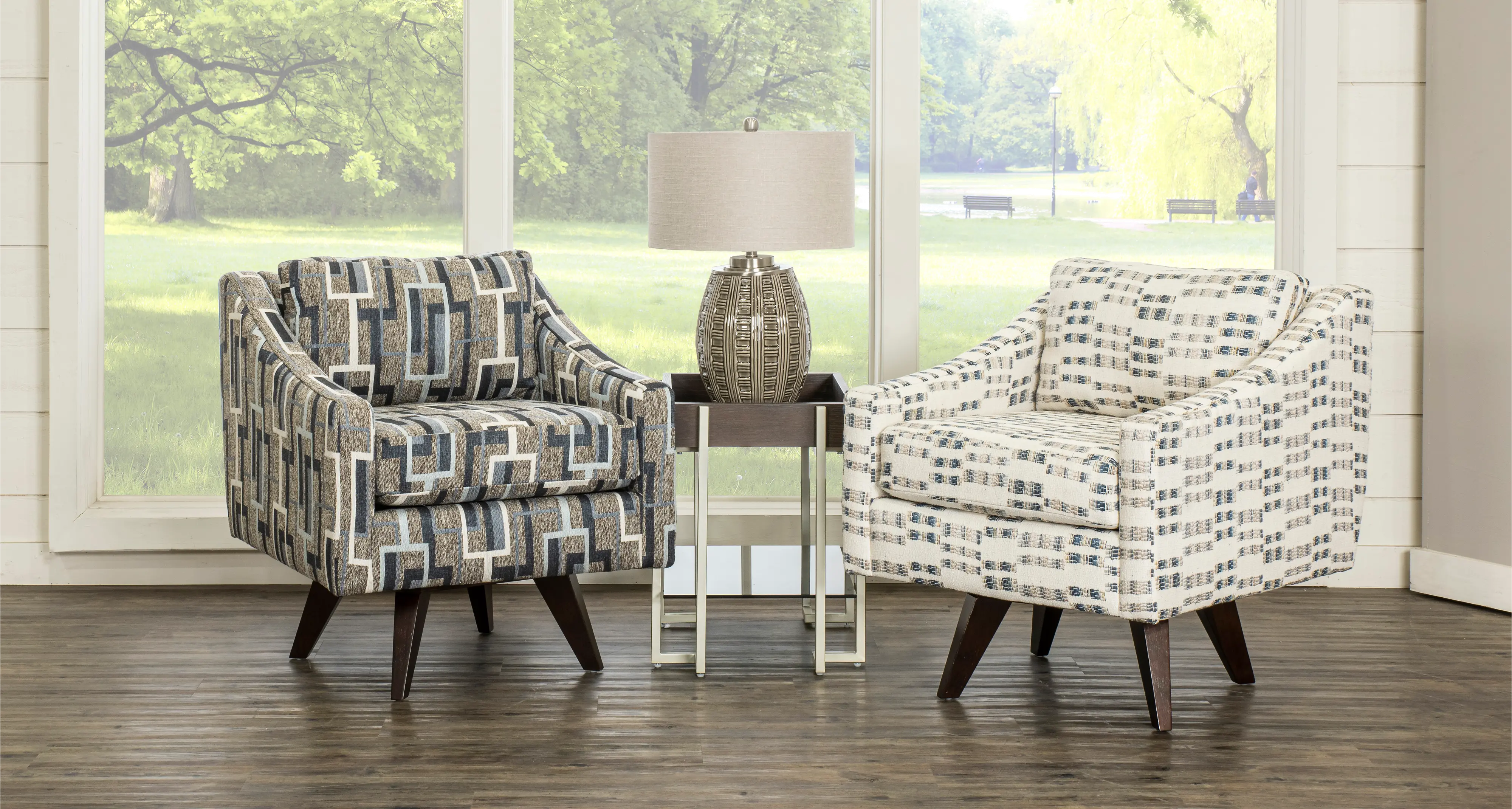 Henley Cream， Blue and Gray Swivel Accent Chair